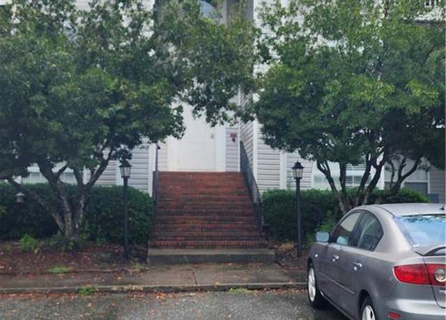 Property at 132 Rivertree Ln, Winston-salem, NC 27103, 2 beds, 2 baths
