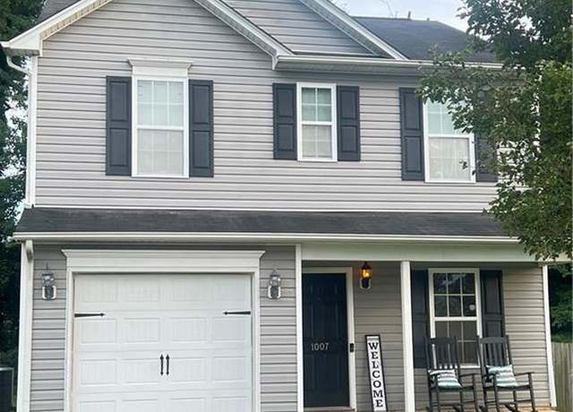 Property at 1007 Meadow Oak Dr, Greensboro, NC 27406, 3 beds, 2.5 baths
