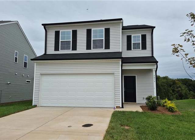 Property at 5079 Fallmeade Rd, Kernersville, NC 27284, 3 beds, 2.5 baths