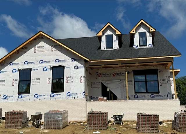 Property at 2885 Saint Giles Ct, High Point, NC 27262, 3 beds, 2.5 baths