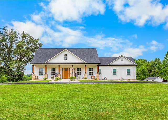 Property at 1299 Volunteer Rd, Pinnacle, NC 27043, 3 beds, 2 baths