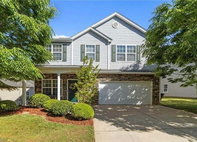 Property at 4103 Pepperbush Dr, Greensboro, NC 27405, 3 beds, 2.5 baths