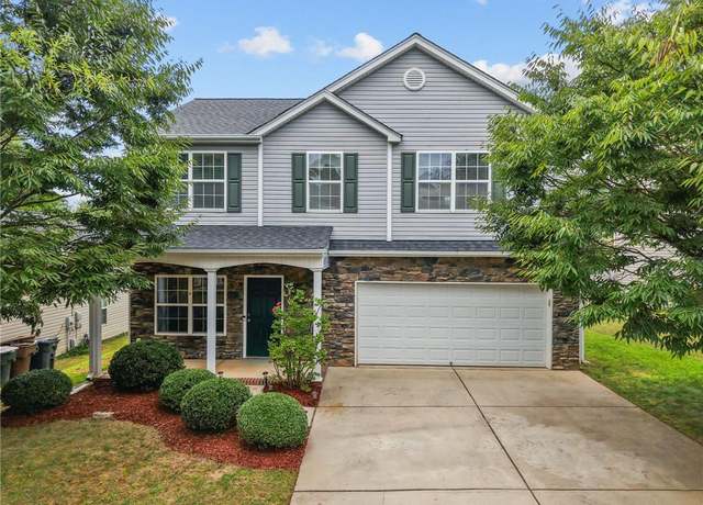 Property at 4103 Pepperbush Dr, Greensboro, NC 27405, 3 beds, 2.5 baths