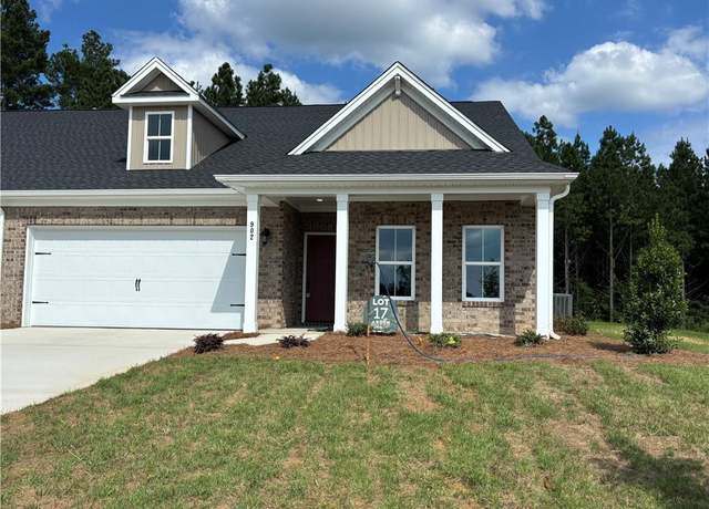 Property at 902 Beeson Ct, Clemmons, NC 27012, 2 beds, 2 baths