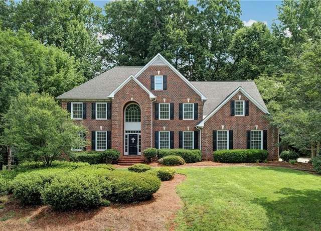Property at 3612 Camden Falls Cir, Greensboro, NC 27410, 4 beds, 4.5 baths