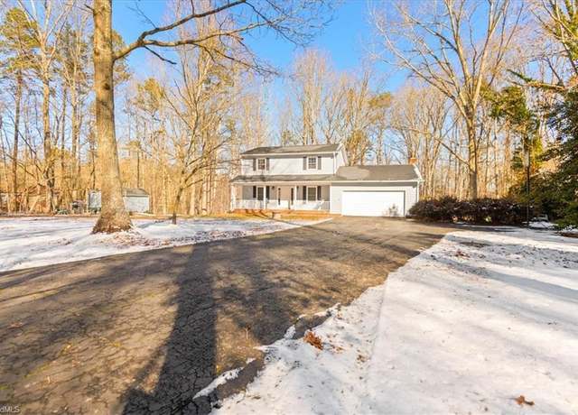 Property at 502 Old Hollow Rd, Pilot Mountain, NC 27041, 3 beds, 2.5 baths