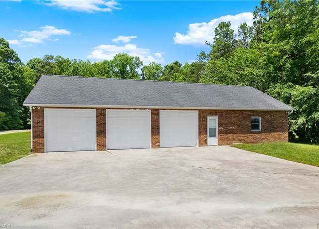 Property at 2033 Old Thomasville Rd, Winston-salem, NC 27107, 1 bed, 1.5 baths