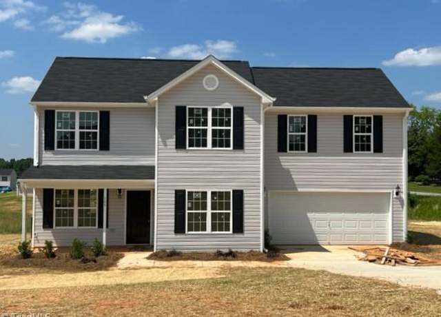 Property at 105 Lookout Trl, Madison, NC 27025, 4 beds, 2.5 baths