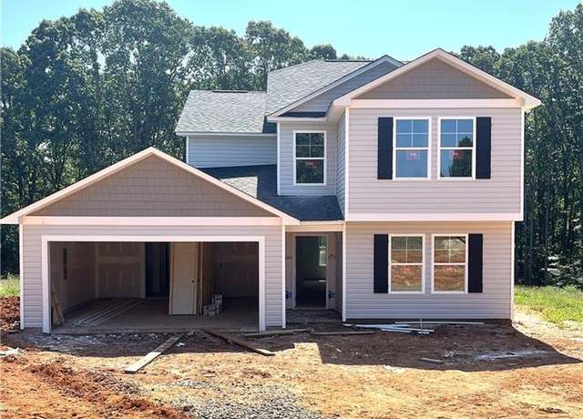 Property at 161 Big Pine Dr, Lexington, NC 27295, 4 beds, 3 baths