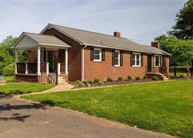 Property at 310 Sedge Garden Rd, Kernersville, NC 27284, 3 beds, 2 baths