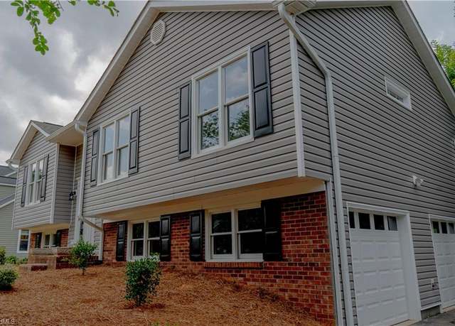 Property at 9048 Jefferson Woods Dr, King, NC 27045, 3 beds, 2.5 baths