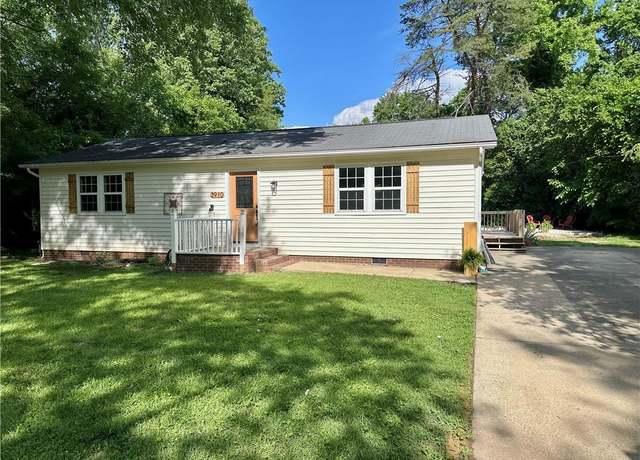 Property at 3910 Kim Dr, High Point, NC 27265, 2 beds, 2 baths