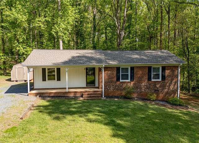 Property at 213 Auden Dr, Greensboro, NC 27406, 3 beds, 1.5 baths