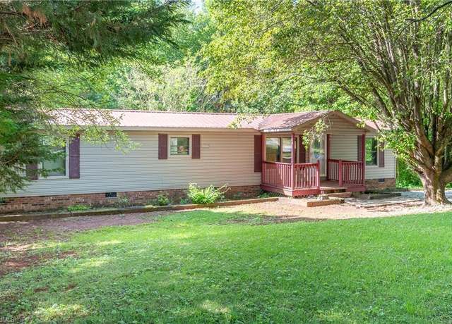 Property at 137 W Crosswinds Ct, Mount Airy, NC 27030, 2 beds, 2 baths