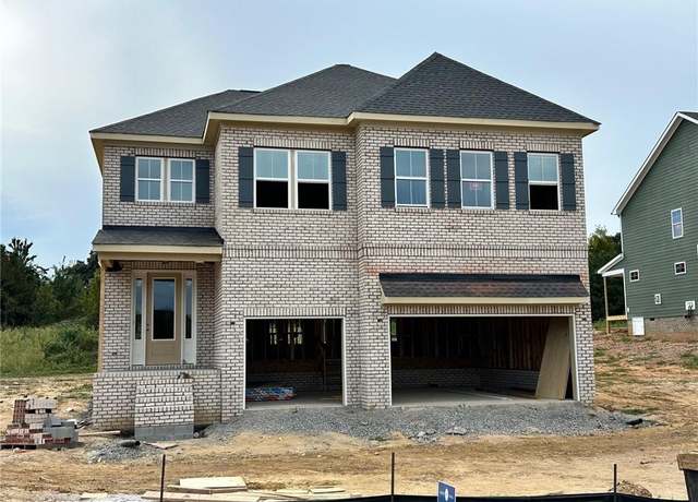 Property at 8607 Lemur Ln, Summerfield, NC 27358, 4 beds, 3 baths