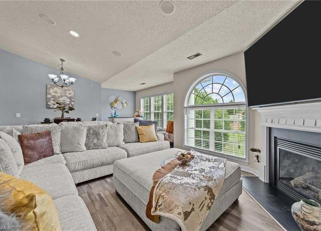 Property at 4345 Cedarcroft Ct Unit 3 D, Greensboro, NC 27409, 2 beds, 2 baths