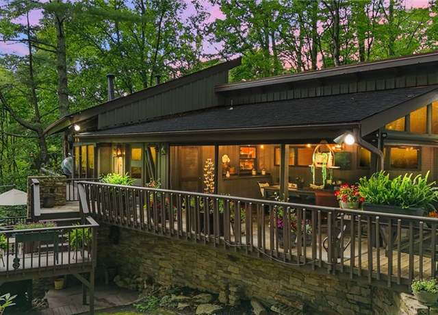 Property at 676 Schaffer Rd, Boone, NC 28607, 3 beds, 2 baths