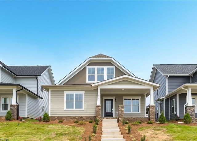 Property at 1635 Cross Village Ave, Kernersville, NC 27284, 3 beds, 2.5 baths