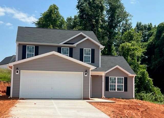 Property at 116 Lookout Trl, Madison, NC 27025, 4 beds, 2.5 baths