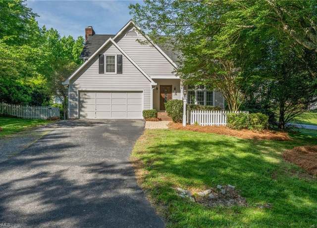 Property at 201 Saint Regis Ln, Kernersville, NC 27284, 3 beds, 2.5 baths