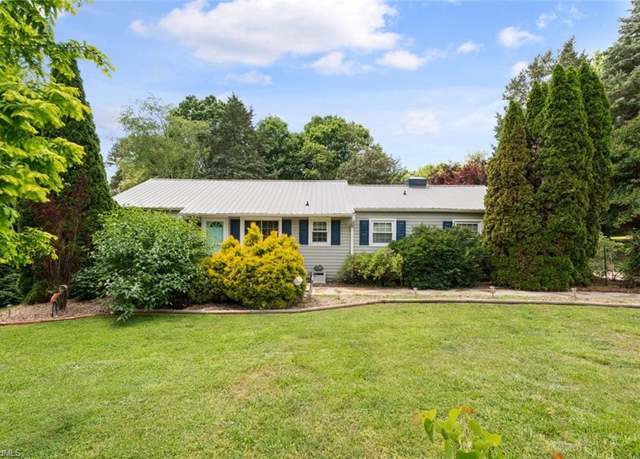 Property at 3120 Myrtle St, Winston-salem, NC 27107, 3 beds, 2 baths