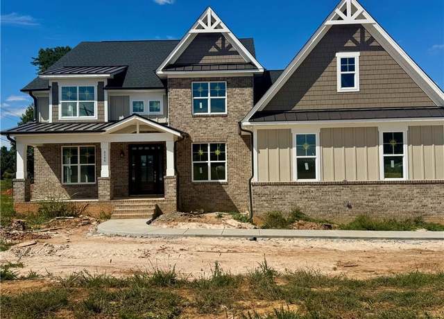 Property at 3106 Pasture View Dr, Summerfield, NC 27358, 4 beds, 3.5 baths