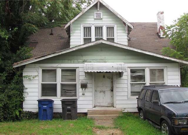 Property at 1721 E First St, Winston-salem, NC 27101, 6 beds, 2 baths