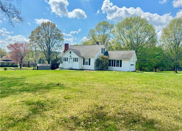 Property at 2121/2117 Swan Creek Rd, Jonesville, NC 28642, 4 beds, 4 baths