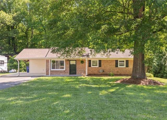 Property at 415 Canary Trl, Winston-salem, NC 27107, 3 beds, 2 baths