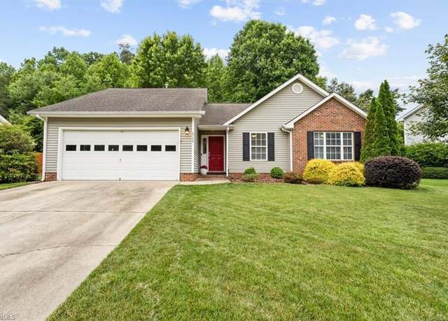 Property at 6796 Ironwood Cir, Greensboro, NC 27410, 3 beds, 2 baths