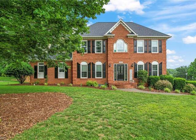 Property at 3401 Lochurst Ct, Pfafftown, NC 27040, 4 beds, 4 baths