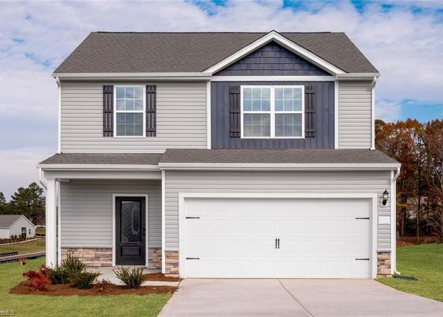 Property at 109 Courtland Dr, King, NC 27021, 4 beds, 2.5 baths