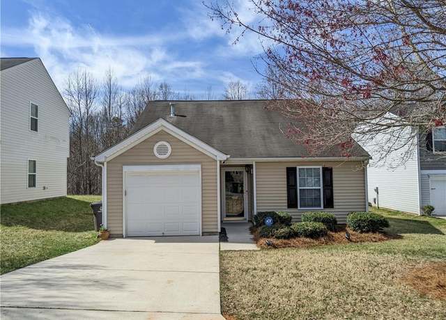Property at 4112 Salem Springs Ct, Winston-salem, NC 27107, 3 beds, 2 baths