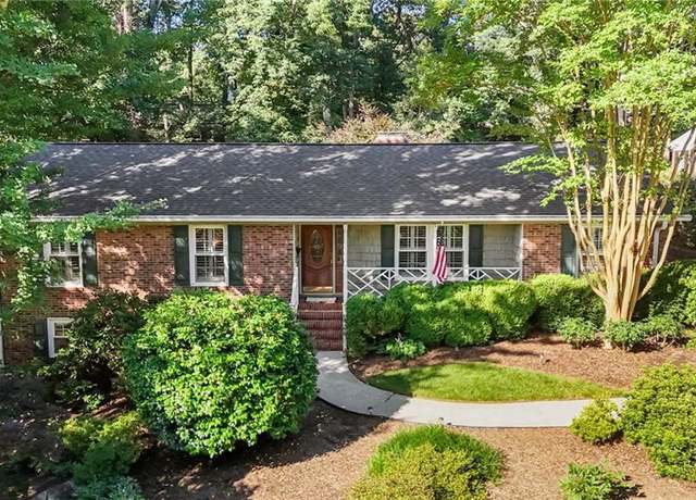 Property at 1603 Ilchester Ct, Greensboro, NC 27408, 4 beds, 3 baths
