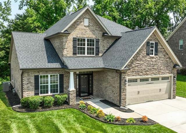 Property at 413 Freemont Dr, Thomasville, NC 27360, 4 beds, 2.5 baths