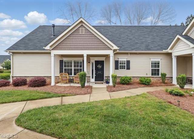 Property at 233 Hawks Nest Cir, Clemmons, NC 27012, 3 beds, 3 baths