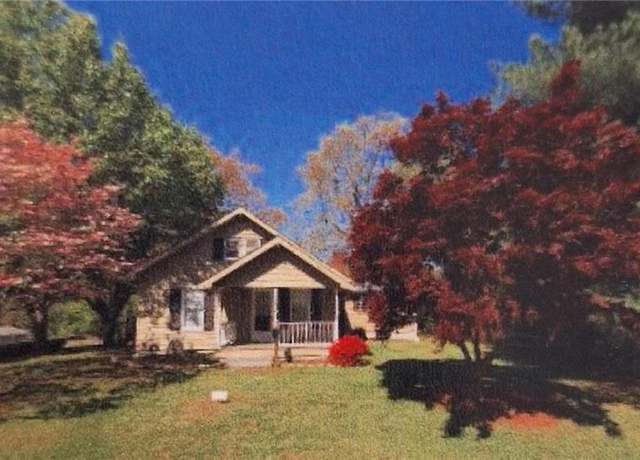 Property at 2756 Trent St, Winston-salem, NC 27127, 2 beds, 1.5 baths