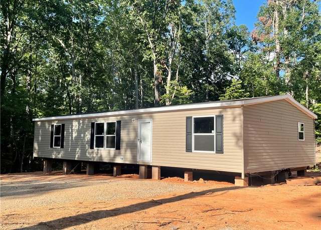 Property at 154 Lester Dr, Lexington, NC 27292, 3 beds, 2 baths