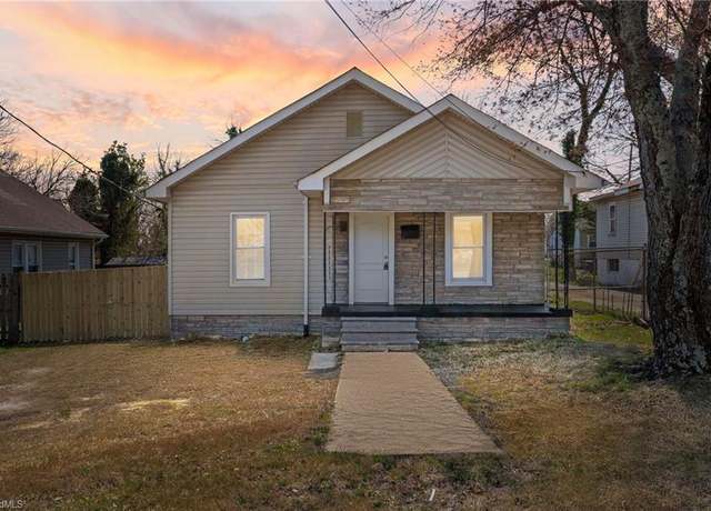 Property at 1216 E 26th St, Winston-salem, NC 27105, 3 beds, 1.5 baths