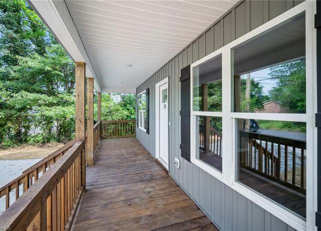 Property at 109 College St, Thomasville, NC 27360, 3 beds, 2 baths
