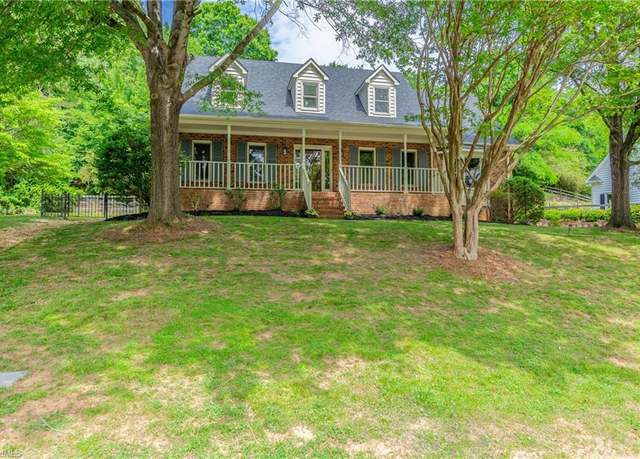 Property at 3557 Summerfield Ln, Winston-salem, NC 27106, 3 beds, 2.5 baths