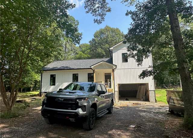 Property at 2881 Kiser Rd, Winston-salem, NC 27106, 3 beds, 2 baths