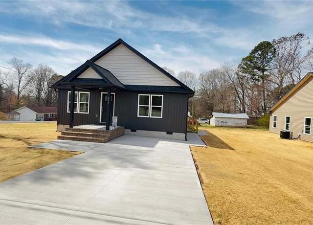 Property at 503 West End Blvd, Madison, NC 27025, 3 beds, 2 baths