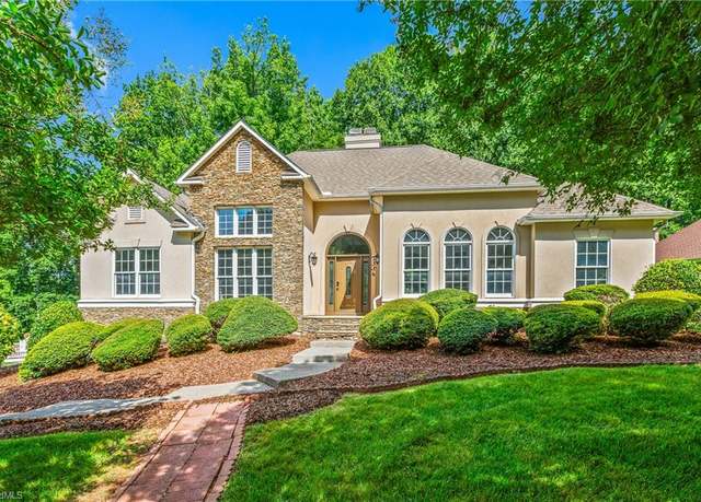 Property at 2554 Dilworth St, Winston-salem, NC 27101, 4 beds, 2.5 baths