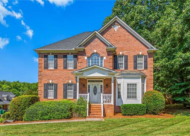 Property at 4556 Carriagebrook Ct, Clemmons, NC 27012, 4 beds, 2.5 baths