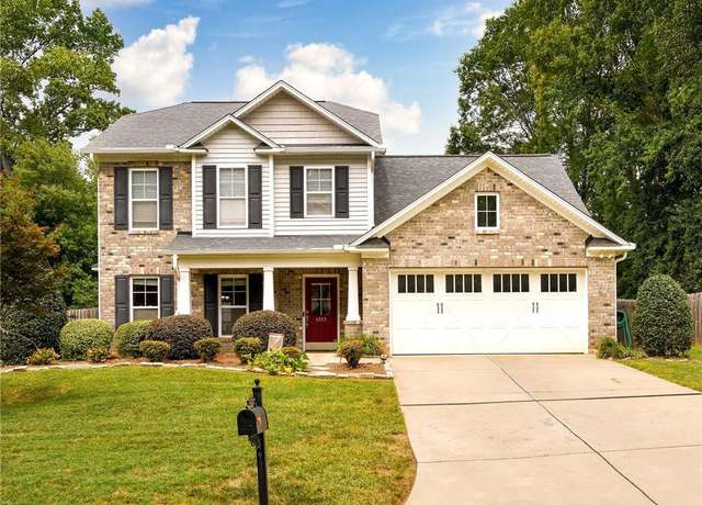 Property at 6223 Hamptonburg Rd, Clemmons, NC 27012, 4 beds, 2.5 baths