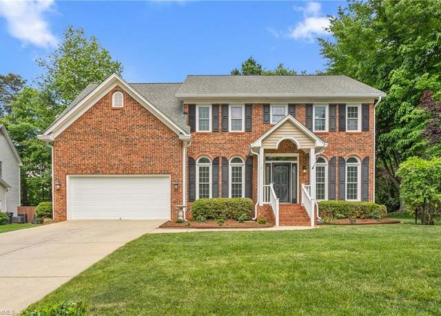 Property at 4 Beech Grove Ct, Greensboro, NC 27455, 4 beds, 2.5 baths