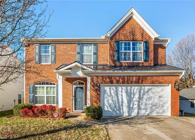 Property at 1550 Country Ln, Kernersville, NC 27284, 5 beds, 3.5 baths