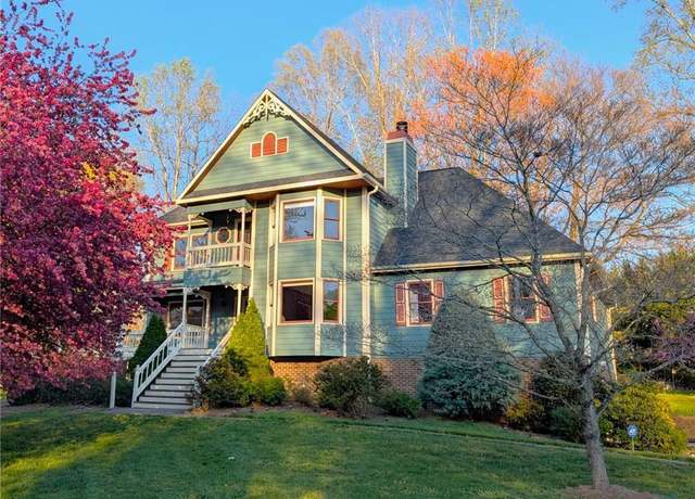 Property at 7012 Orchard Path Dr, Clemmons, NC 27012, 5 beds, 3.5 baths