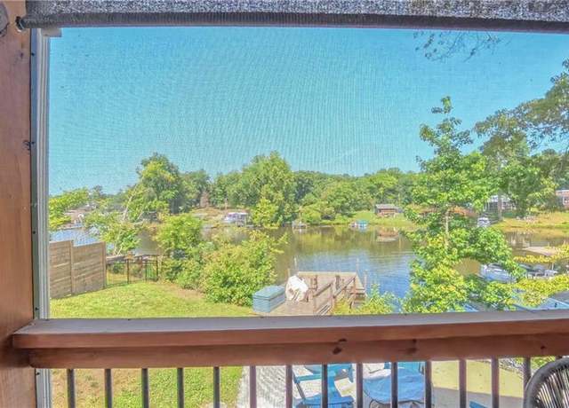 Property at 407 Capistrano Shores Blvd, Lexington, NC 27292, 2 beds, 2 baths